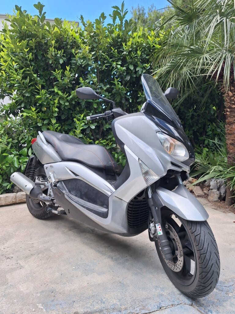 yamaha xmax 250cc